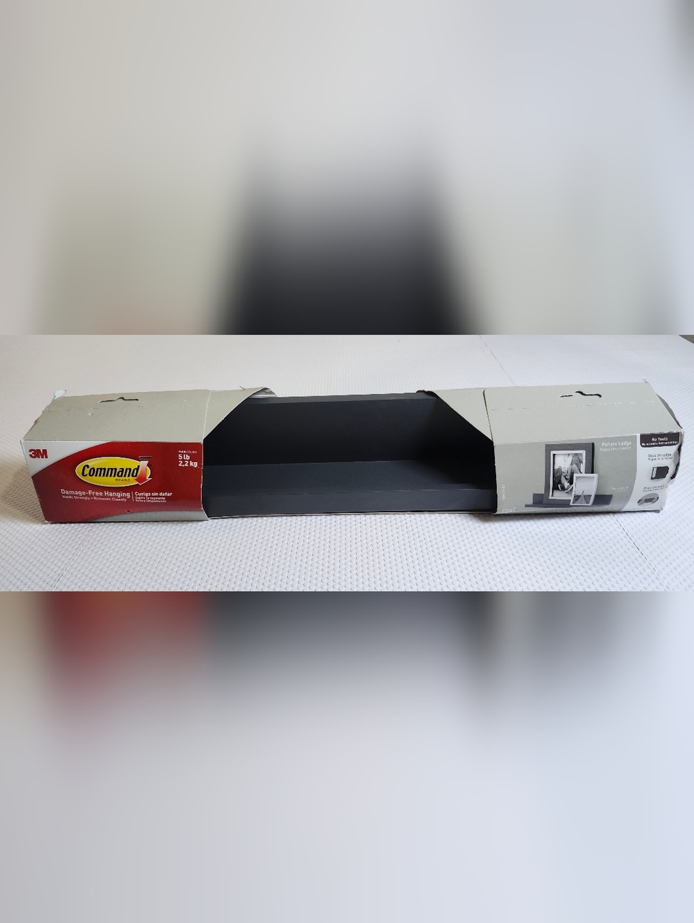 3M Command Floating Picture Ledge